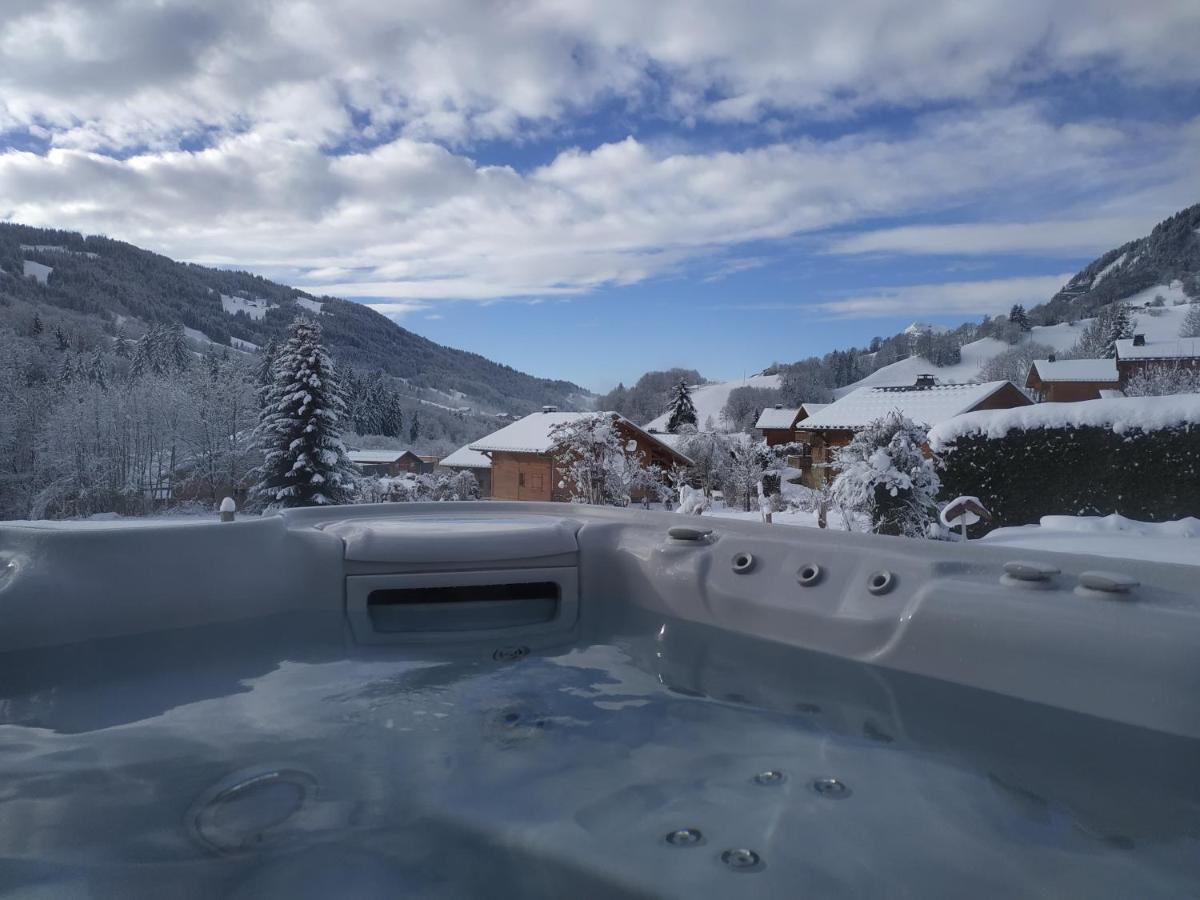 A4 Km De Megeve Tres Joli Studio Avec Jacuzzi ,Vue Sur Les Montagnes Au Calme Praz-sur-Arly Εξωτερικό φωτογραφία