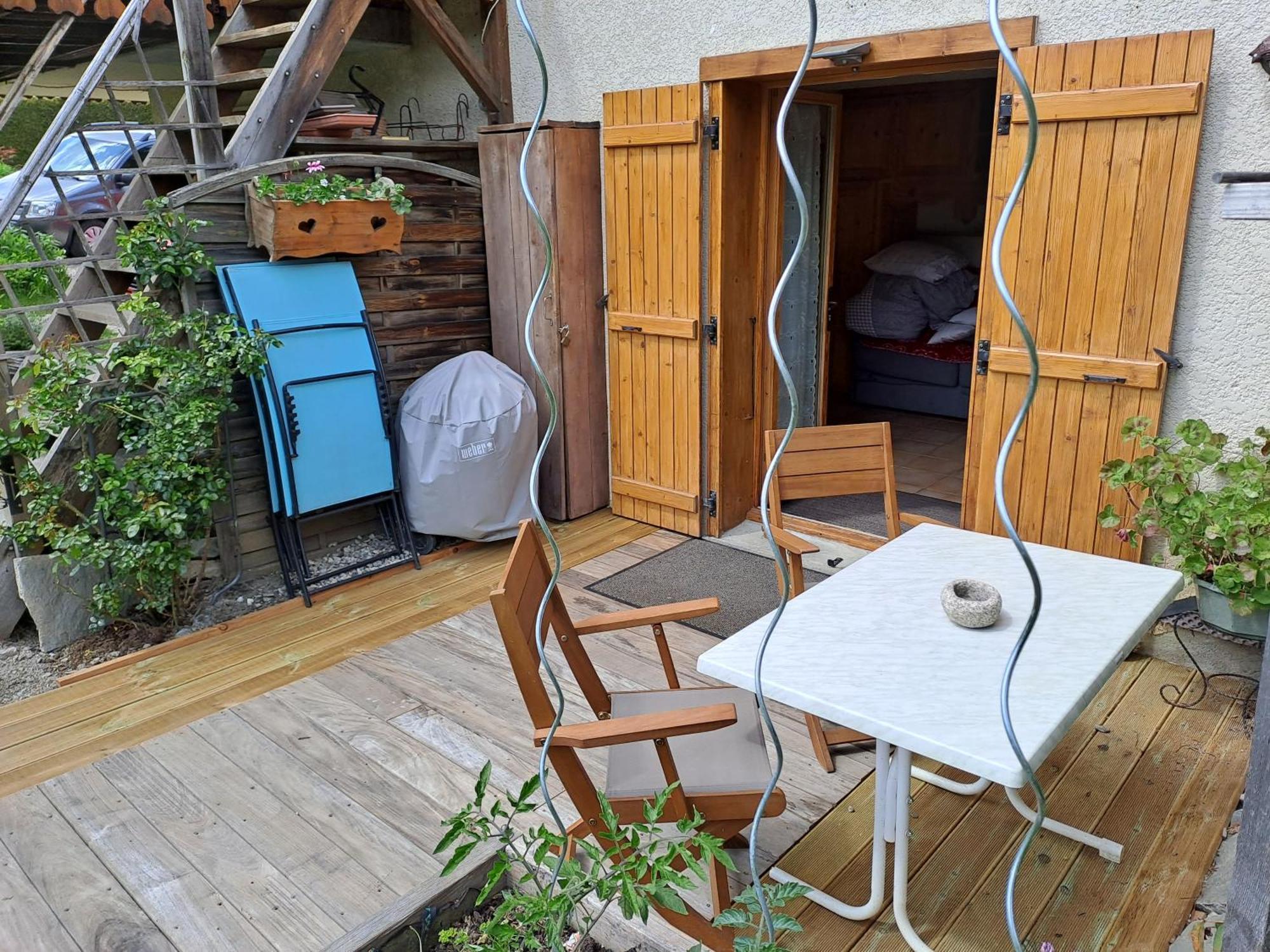 A4 Km De Megeve Tres Joli Studio Avec Jacuzzi ,Vue Sur Les Montagnes Au Calme Praz-sur-Arly Δωμάτιο φωτογραφία